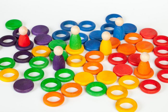 Grapat Houten Nins Poppetjes, Ringen en Munten - primaire kleuren - Afbeelding 2