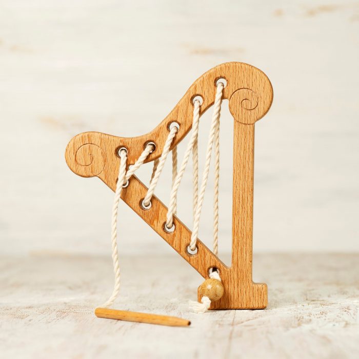 Wooden Caterpillar - Waldorf Houten Rijgspeelgoed Harp