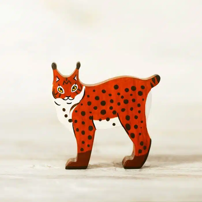 Wooden Caterpillar Arctic - Lynx
