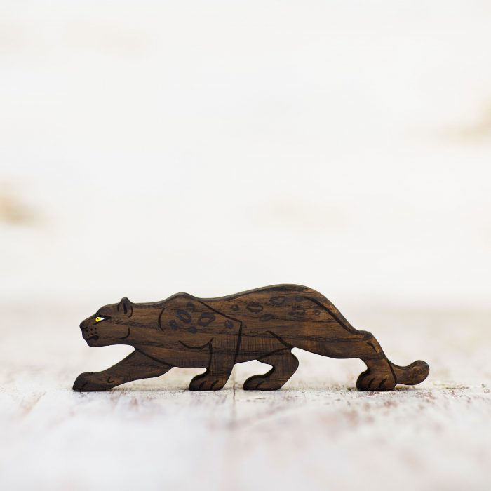 Wooden Caterpillar Afrika- Panter