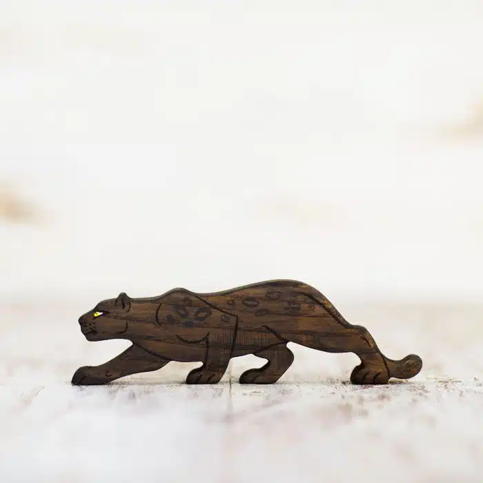 Wooden Caterpillar Afrika- Panter