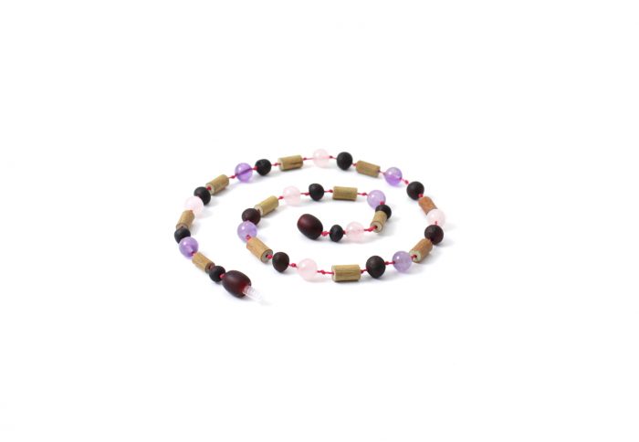 Barnsteen Peuterketting 32 cm - ongepolijste cherry amber, rozenkwarts, amethist, hazelwood - Afbeelding 2