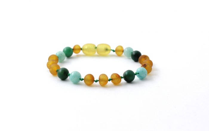 Barnsteen Baby Armbandje 12 cm - ongepolijst honey amber, amazoniet, afrikaanse jade