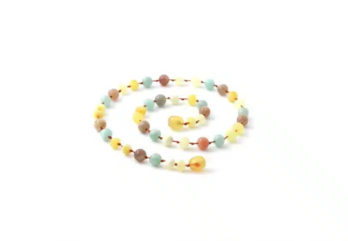 Barnsteen Peuterketting 32 cm - ongepolijst milky amber, zonnesteen, amazoniet - Afbeelding 2