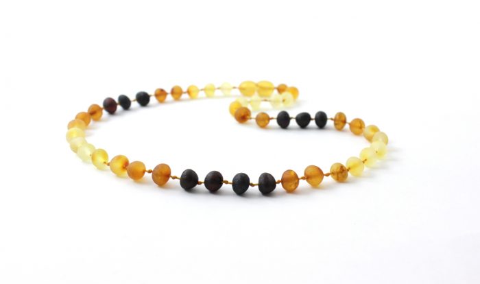 Barnsteen Peuterketting 32 cm - ongepolijst regenboog baroque amber