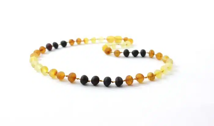 Barnsteen Peuterketting 32 cm - ongepolijst regenboog baroque amber