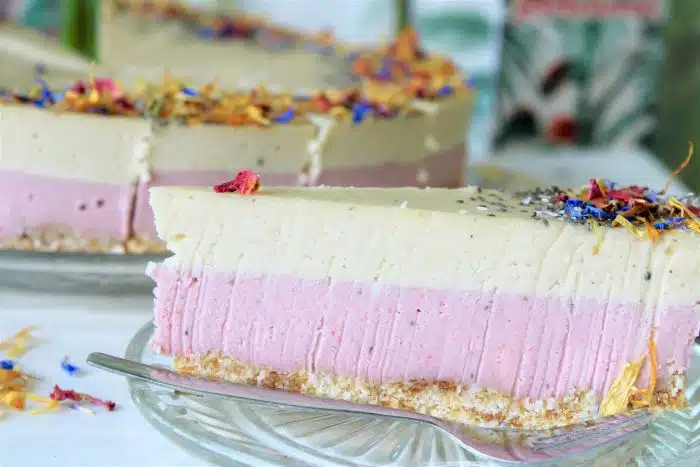 Aardbei Kokos Vanille Raw Cake Ⓥ