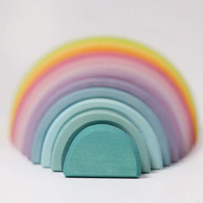 close up grimms regenboog pastel