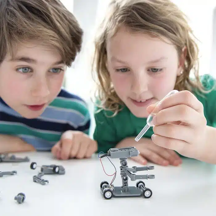 4M Kidzlabs GREEN SCIENCE: SALT WATER POWER ROBOT - Afbeelding 2