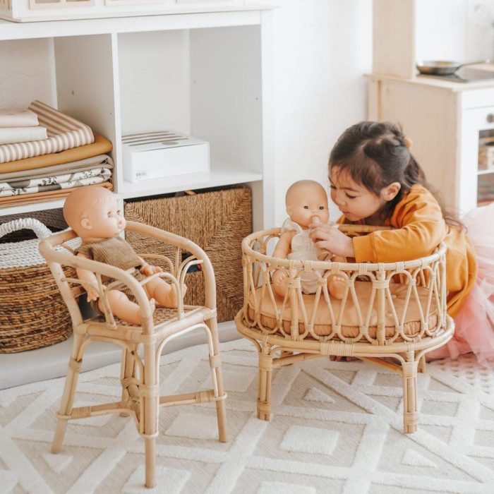 Poppie Toys Rotan Poppenwiegje met Caramel Matrasje