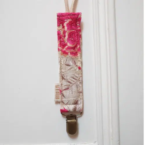 La N'atelier Pacifier Clip - Rose Pink