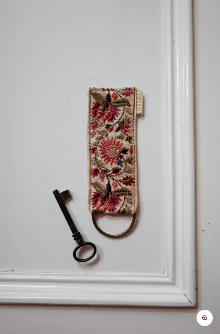 La N'atelier Keychain - Flora Light