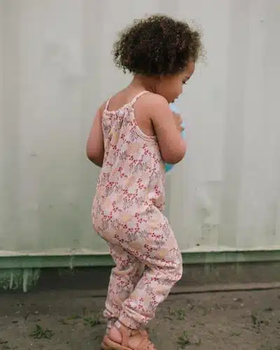 Riffle Amsterdam suit Gwen sleeveless core lycra aop sea flower / SS25