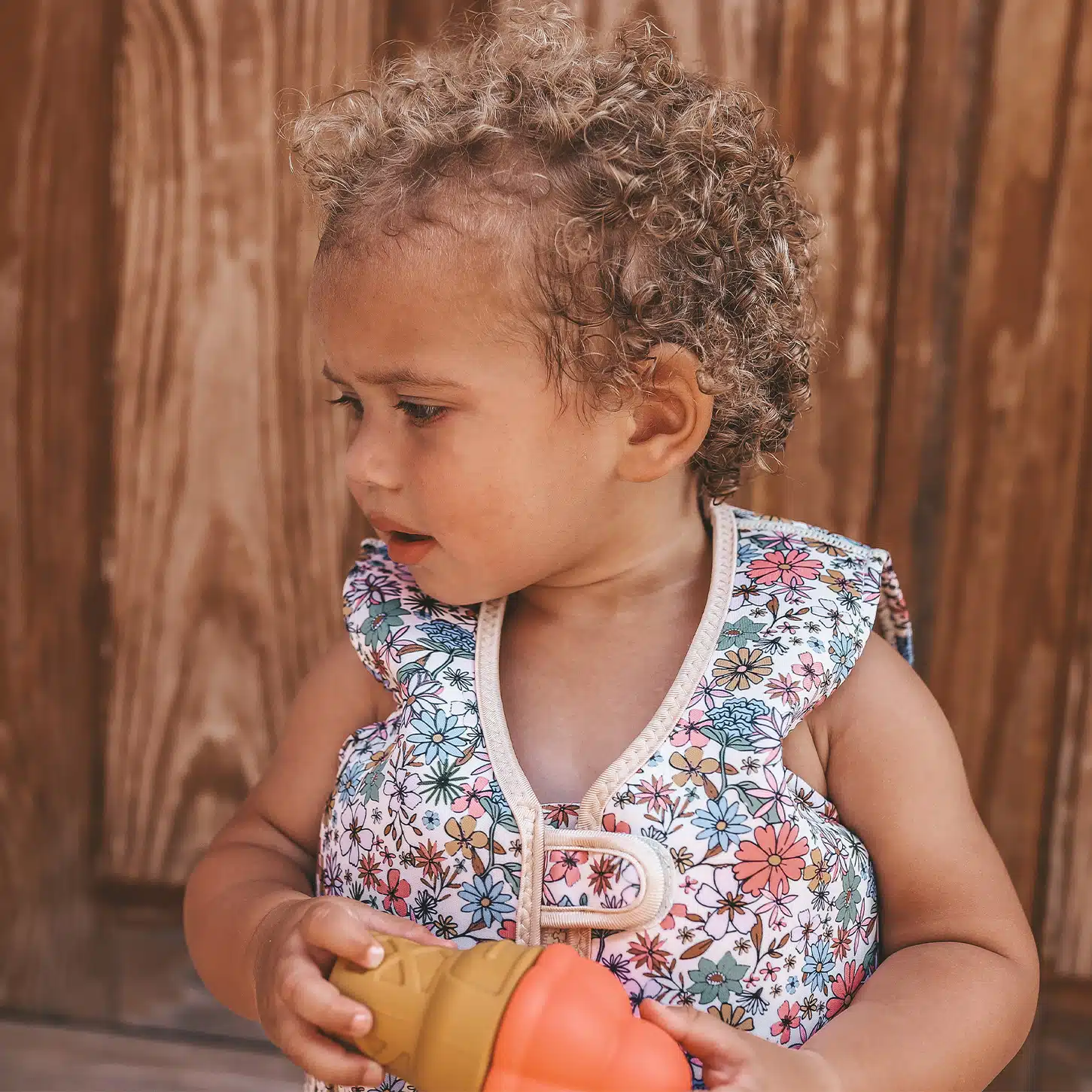 Salted Stories Sparkly Fleurs Floating Vest Multicolor - Afbeelding 3