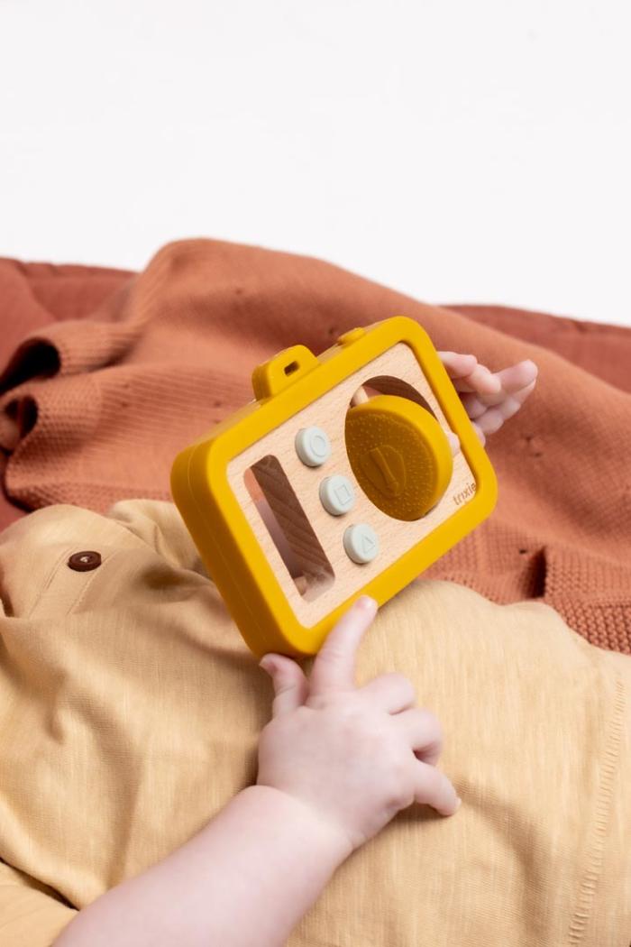 Trixie Houten baby camera met siliconen - Mr. Lion - Afbeelding 2